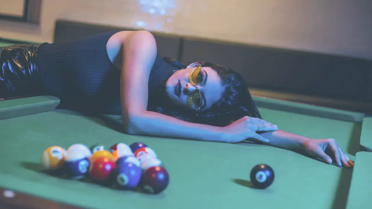 fantezii cuplu sex la biliard